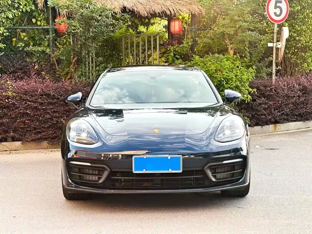 Porsche Panamera — миниатюра 2