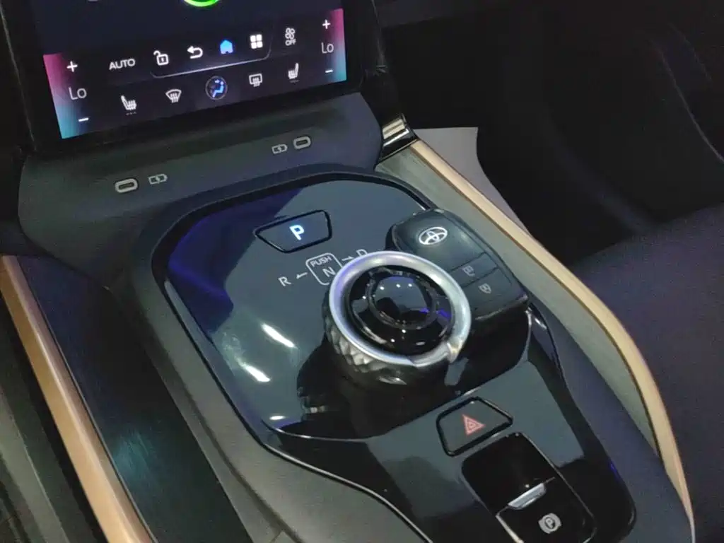 Toyota bZ3 — миниатюра 14