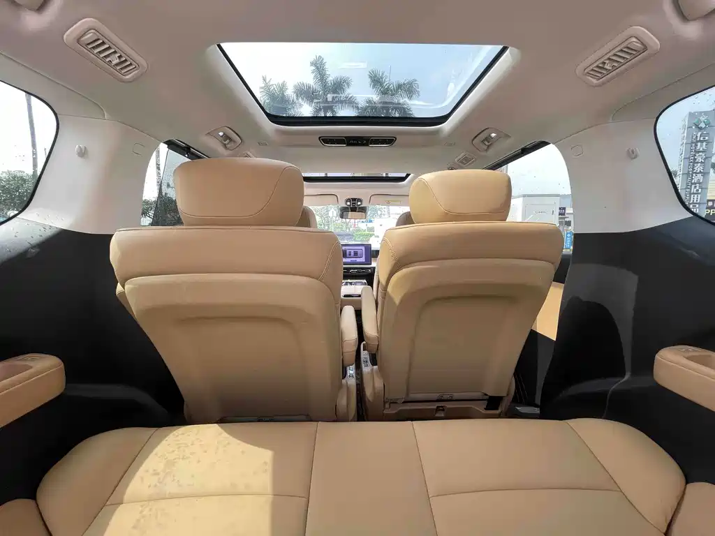 GAC Motor Trumpchi E8 PHEV — миниатюра 17