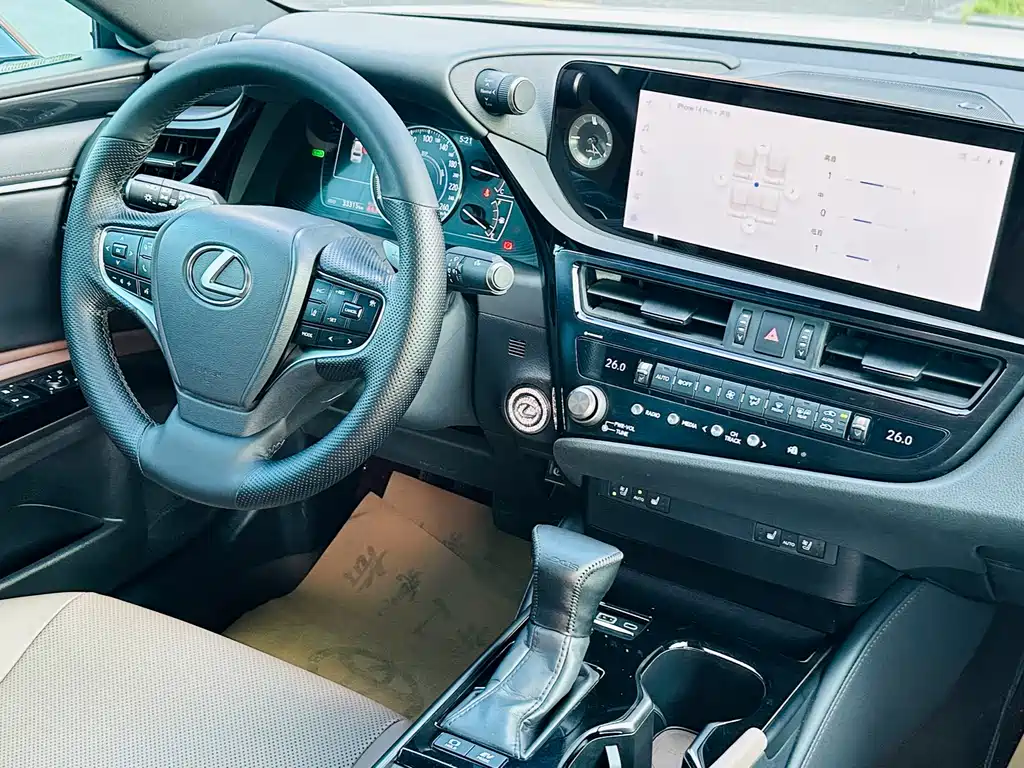 Lexus ES — миниатюра 23