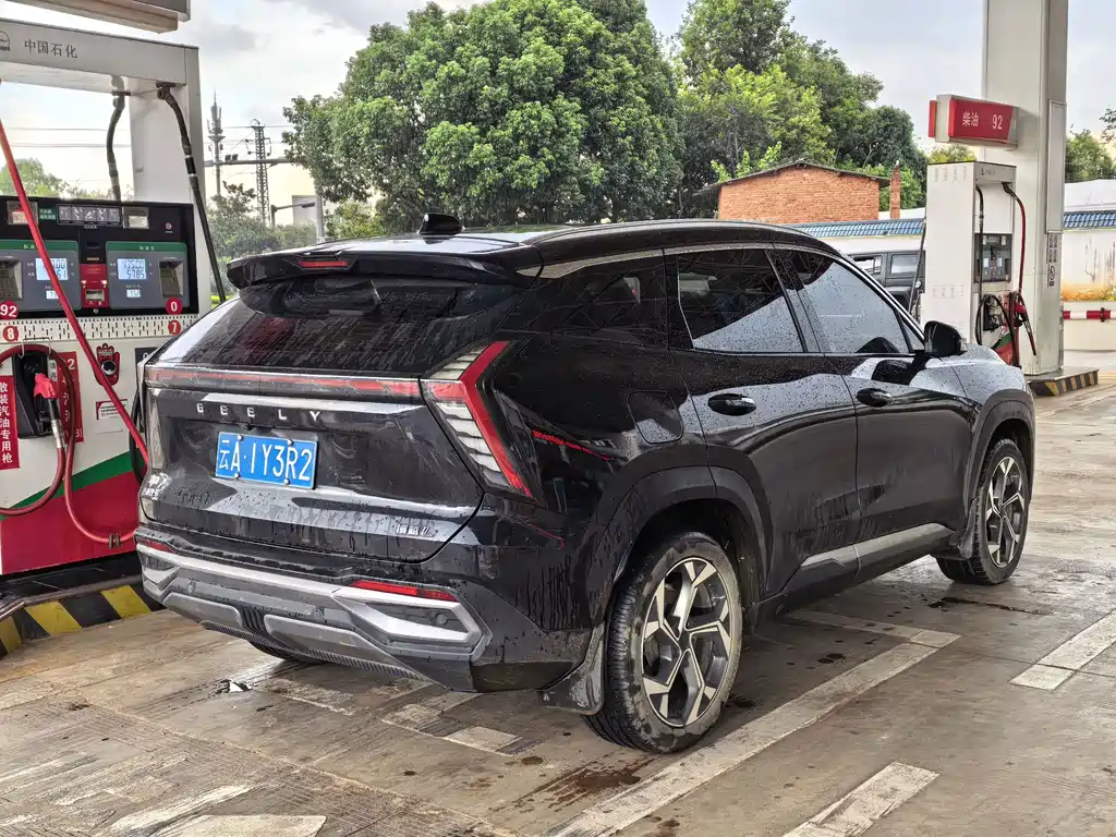 Geely Boyue L — миниатюра 3