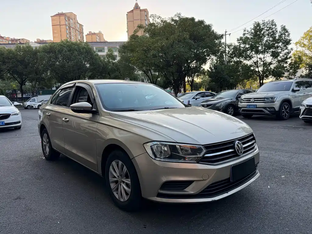 Volkswagen Bora — миниатюра 3