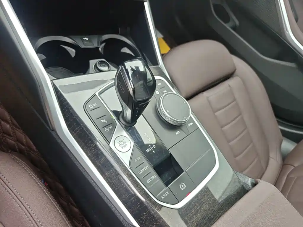 BMW 3 Series — миниатюра 14