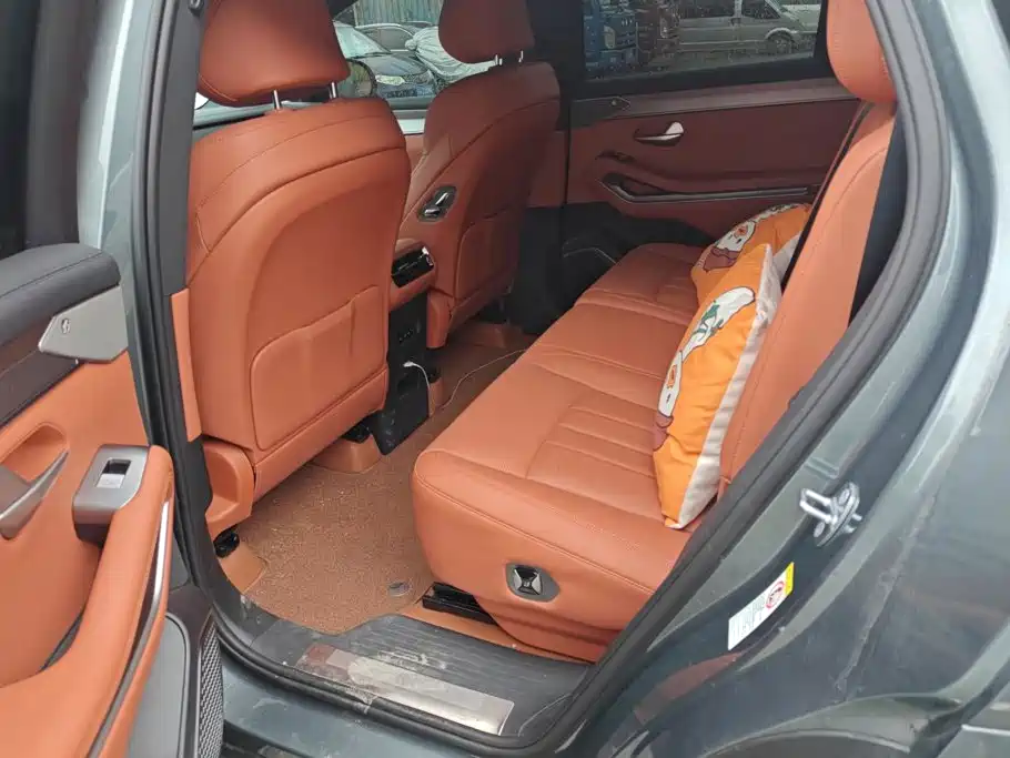 BYD Tang L — миниатюра 11
