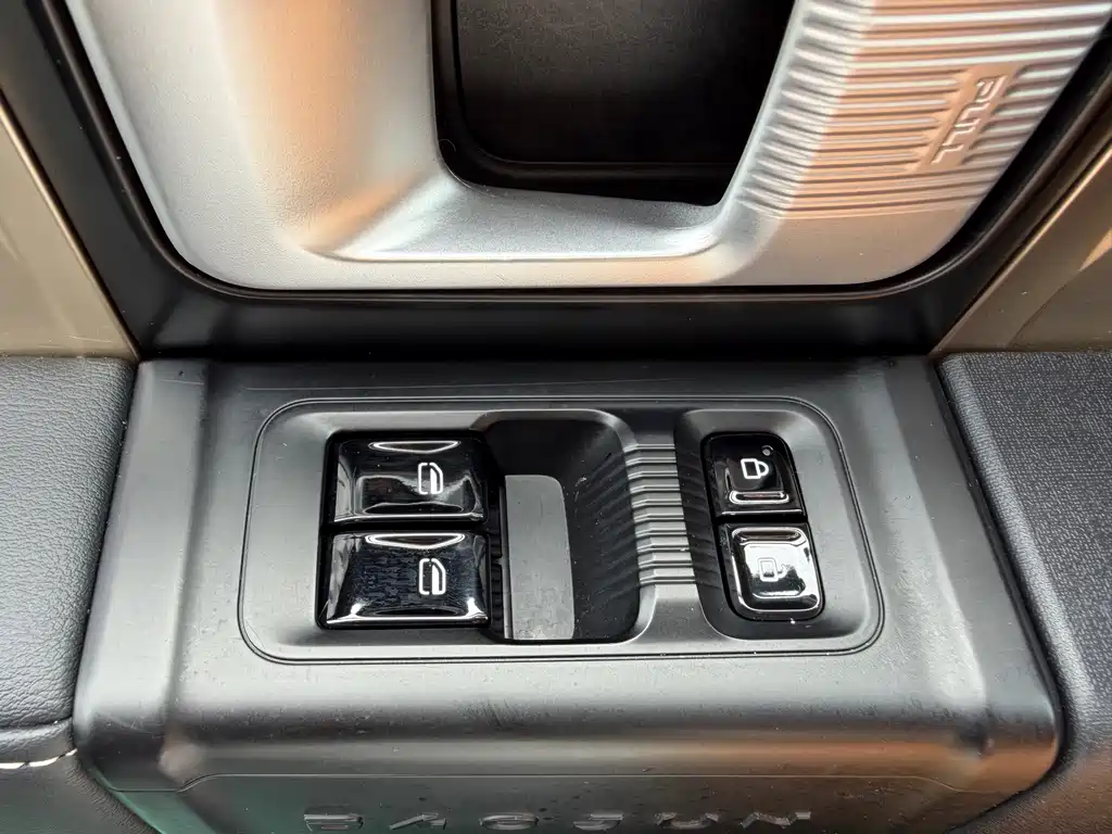 Baojun KiWi EV — миниатюра 21