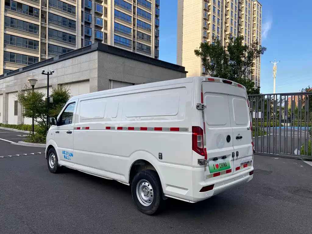 Dongfeng EM27 — миниатюра 5