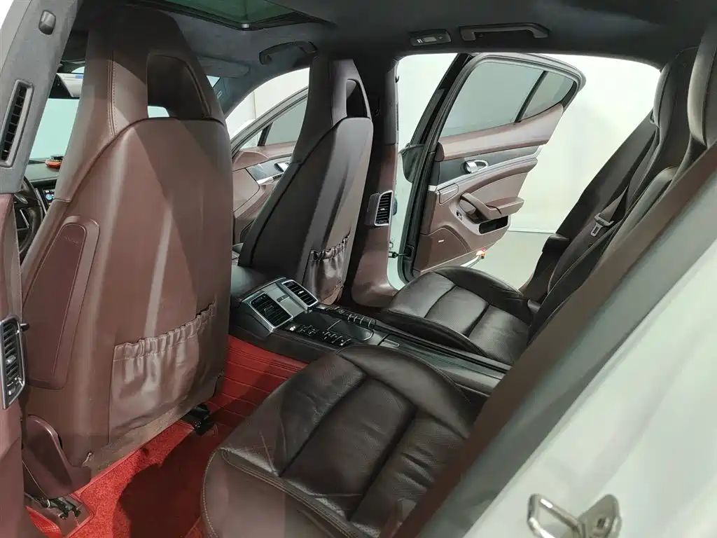 Porsche Panamera 2014 Panamera 4 3.0T