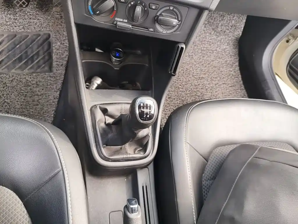 Skoda Rapid Spaceback — миниатюра 14