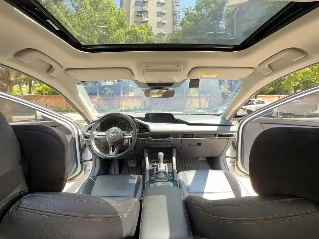Mazda 3 Axela — миниатюра 6