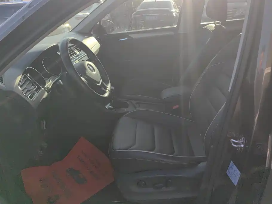 Volkswagen Tiguan L — миниатюра 9