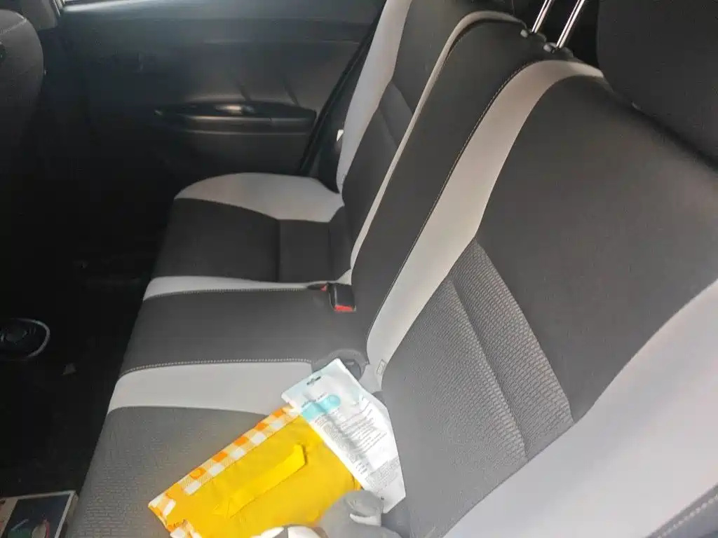 Toyota Yaris L — миниатюра 18