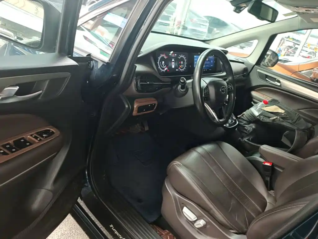 GAC Motor Trumpchi M6 — миниатюра 16