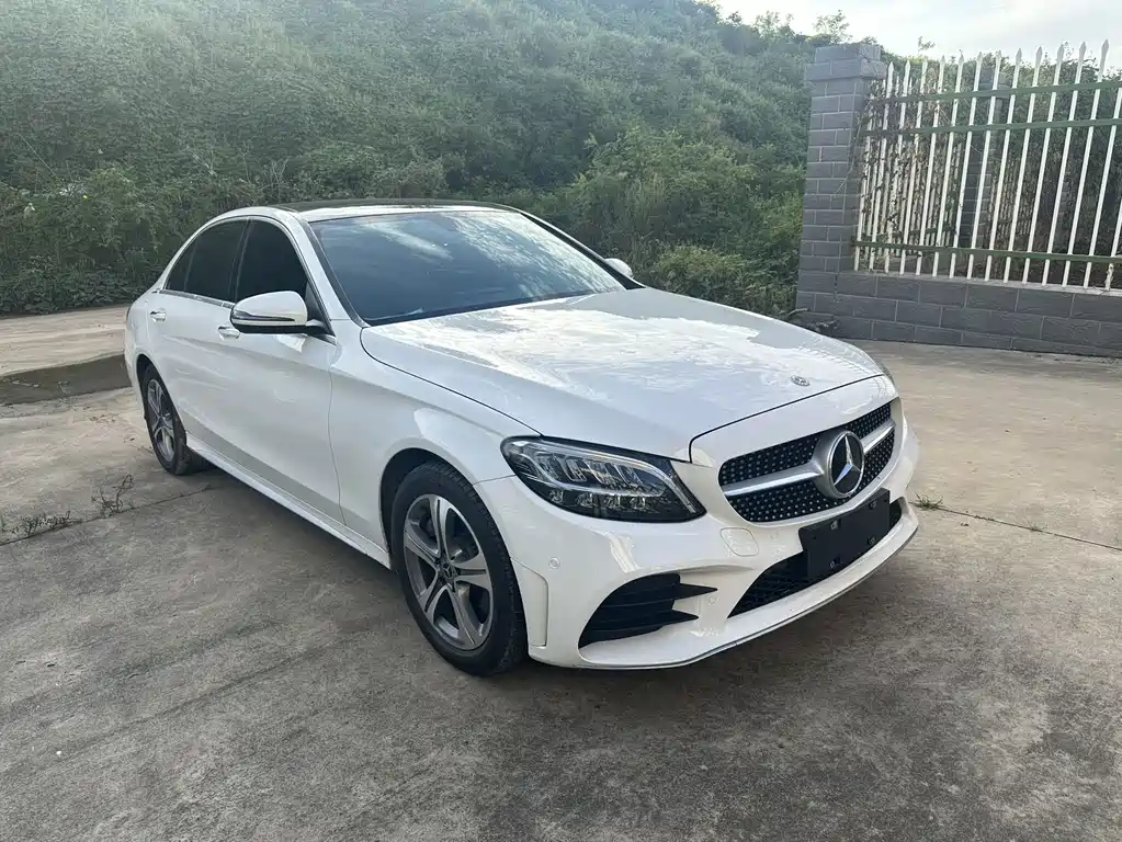 Mercedes-Benz C-Class — миниатюра 9