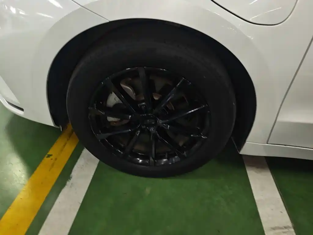 Geely Borui Hybrid — миниатюра 23