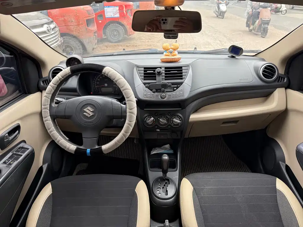 Suzuki Alto 2010 1.0L AT