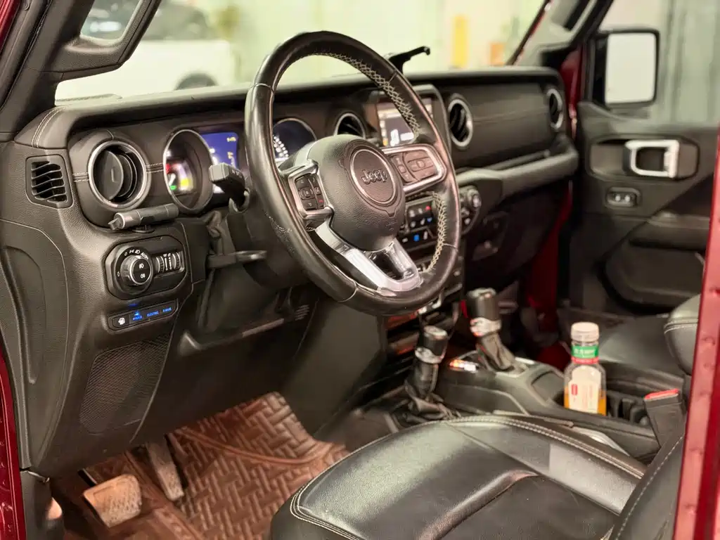 Jeep Wrangler PHEV — миниатюра 4