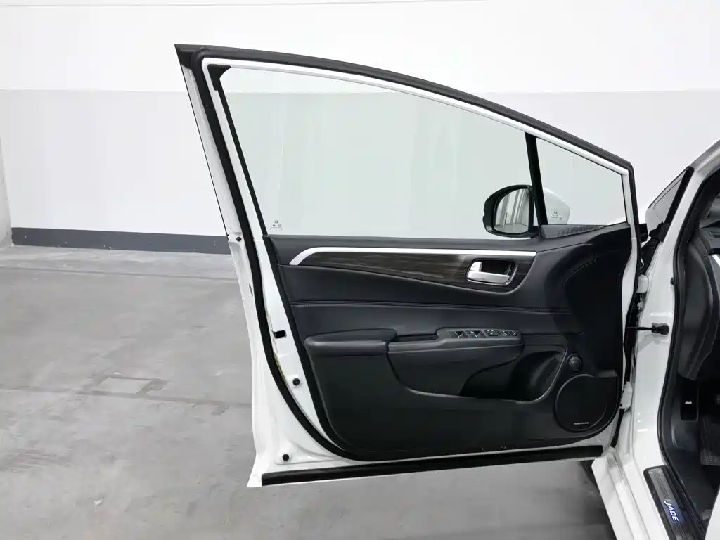 Honda Jade — миниатюра 8