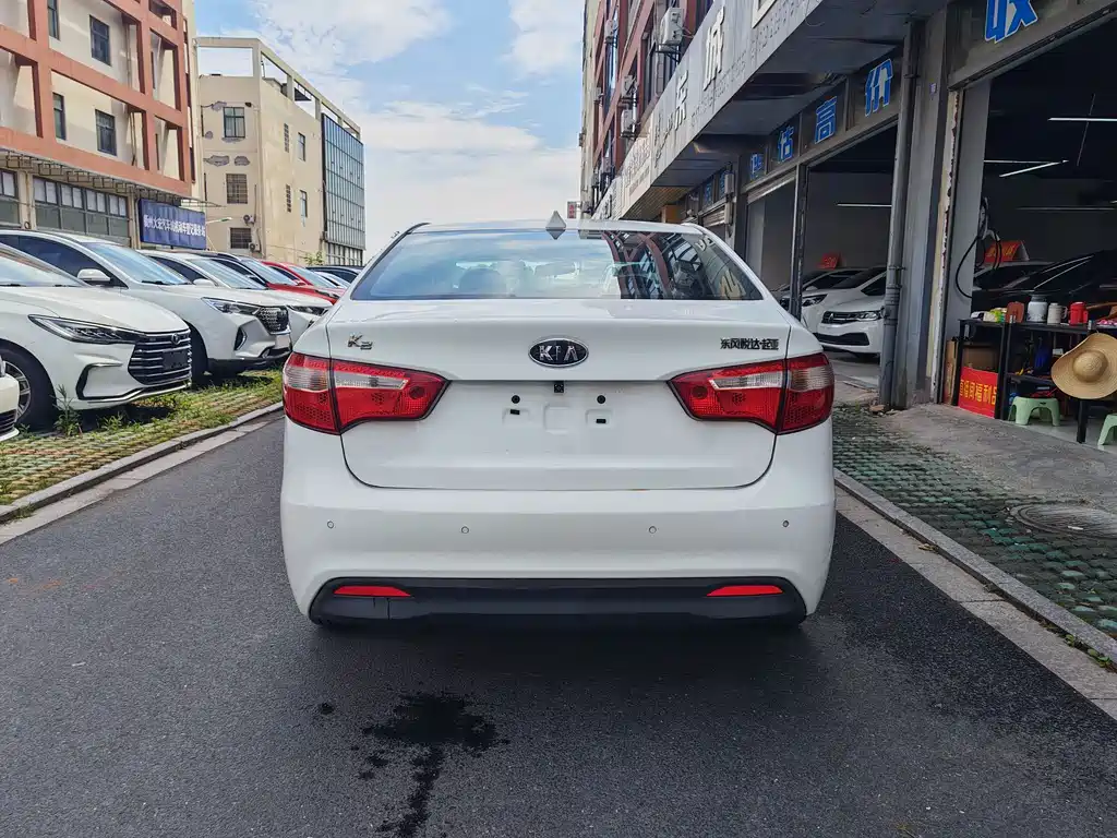 Kia K2 2012 1.4L AT GLS