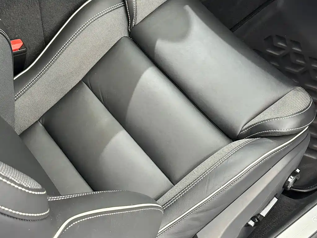 Volvo S60 PHEV — миниатюра 26