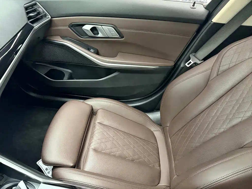 BMW 3 Series — миниатюра 6