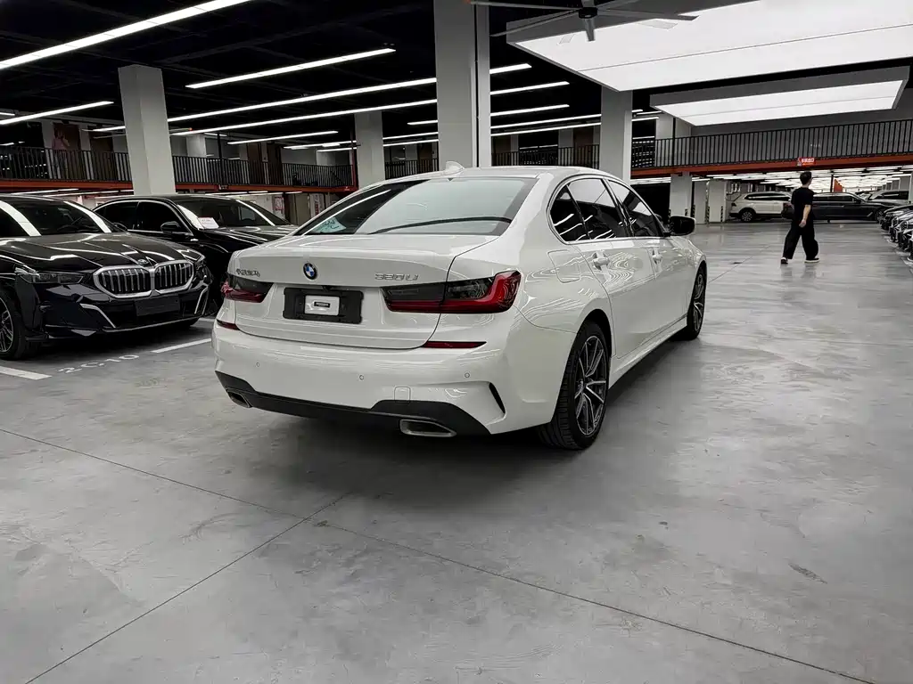 BMW 3 Series — миниатюра 15