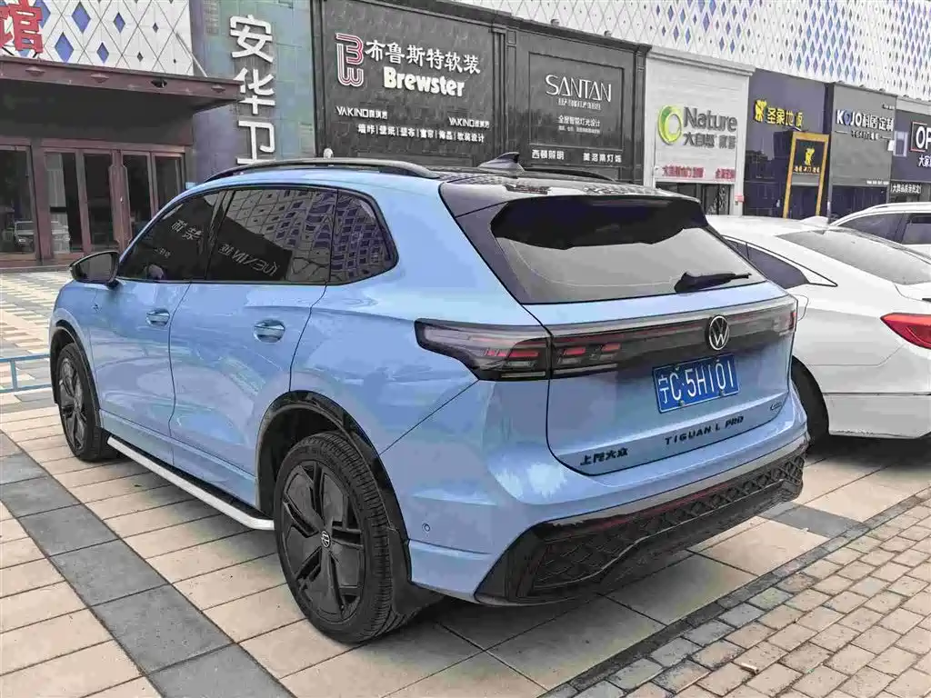 Volkswagen Tiguan L — миниатюра 6