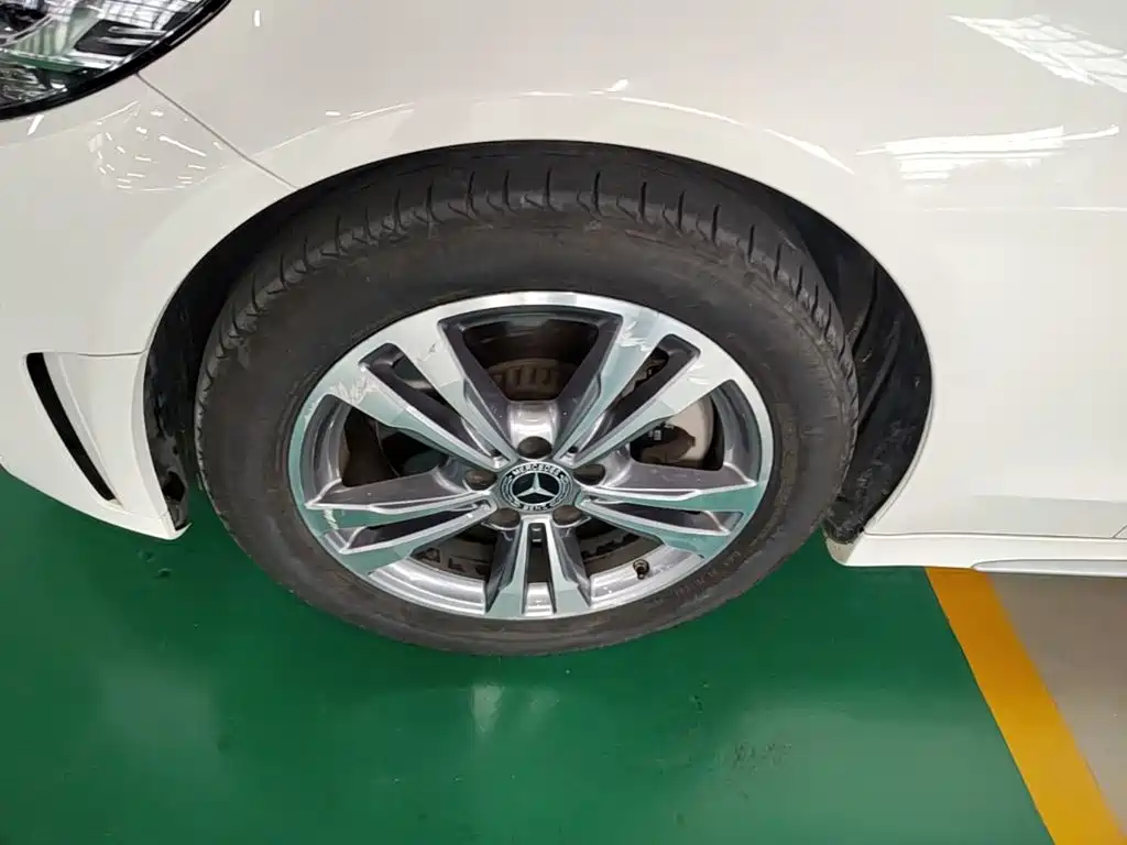 Mercedes-Benz C-Class — миниатюра 23