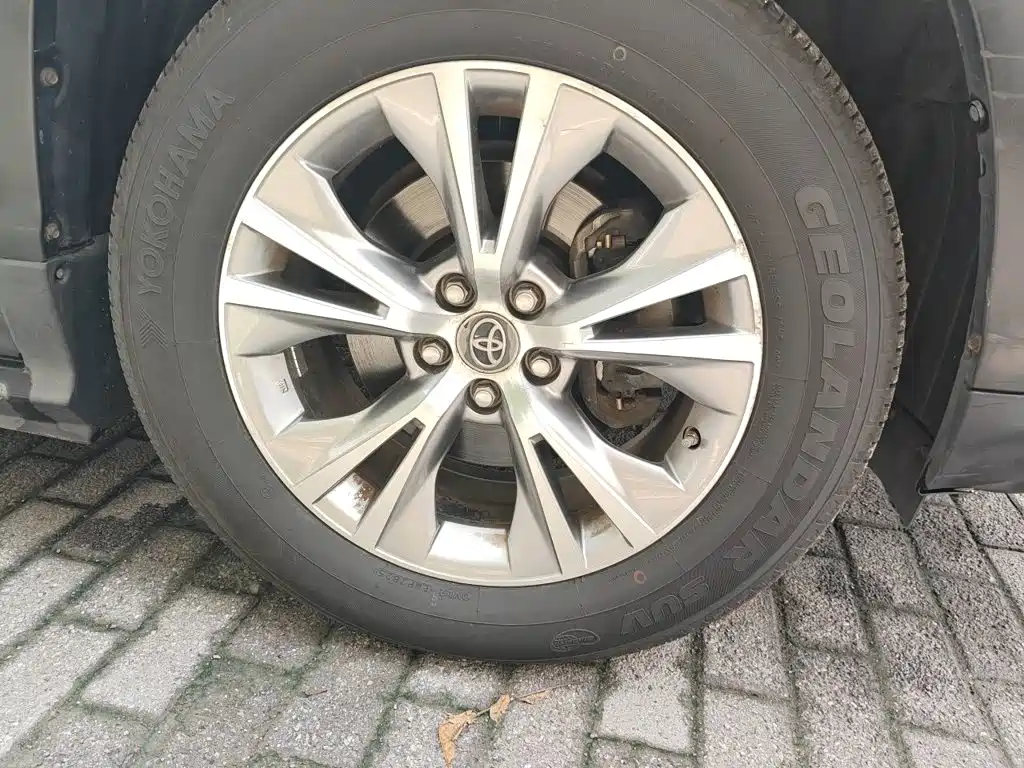 Toyota Highlander — миниатюра 8