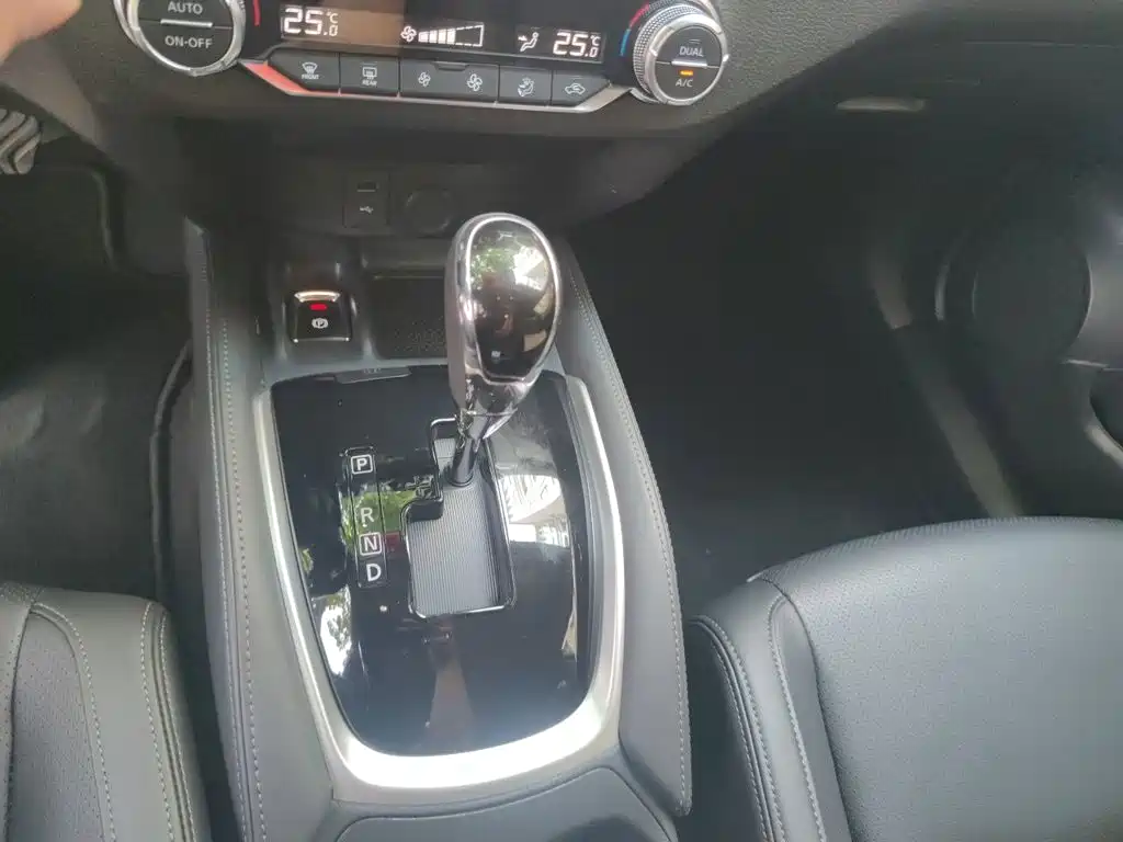 Nissan X-Trail — миниатюра 10