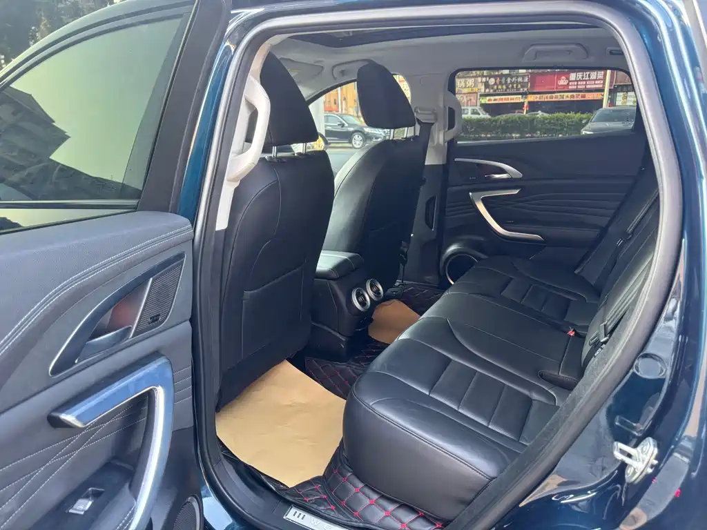 WEI PAI WEI BRAND VV7