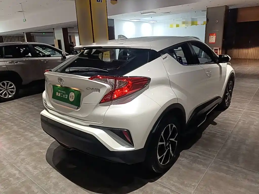 Toyota C-HR — миниатюра 7