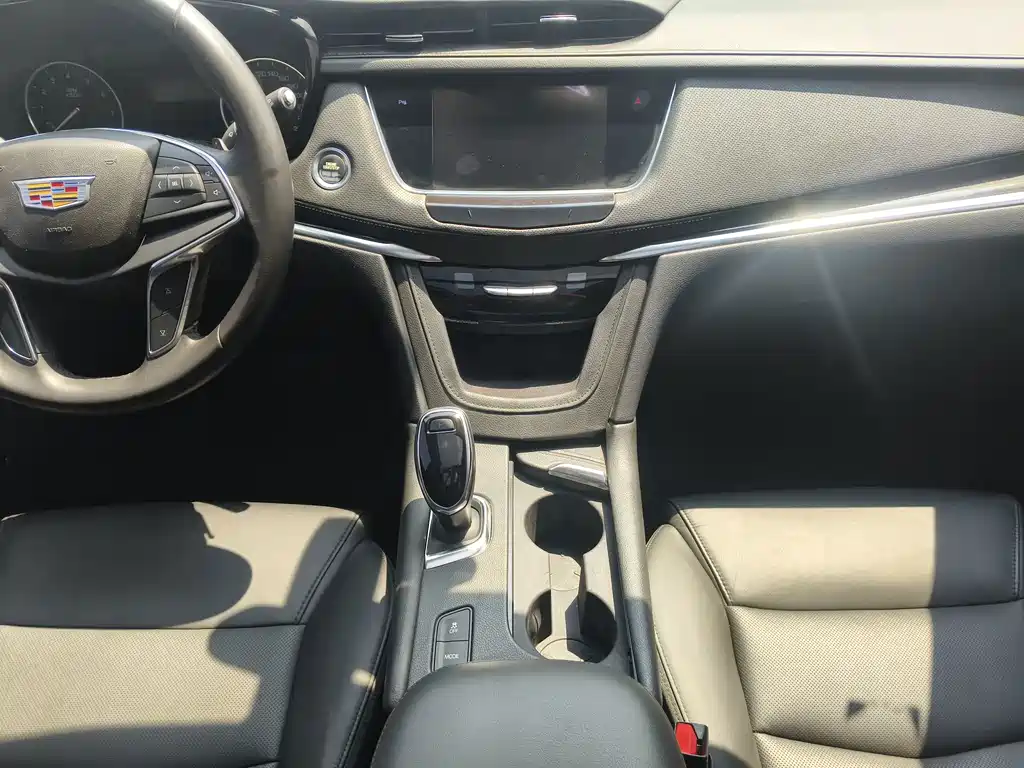Cadillac XT5 — миниатюра 14
