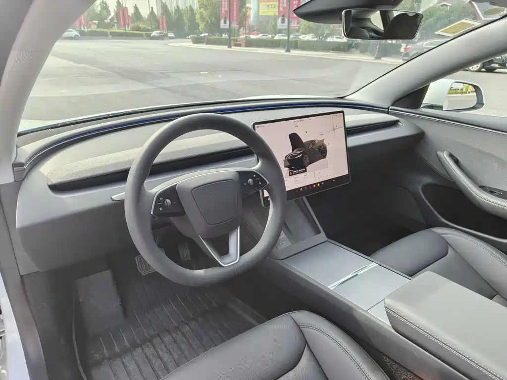Tesla Model 3 — фотографии объявления, Фото 15