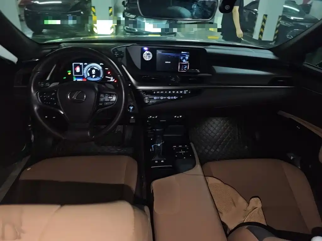 Lexus ES — миниатюра 13