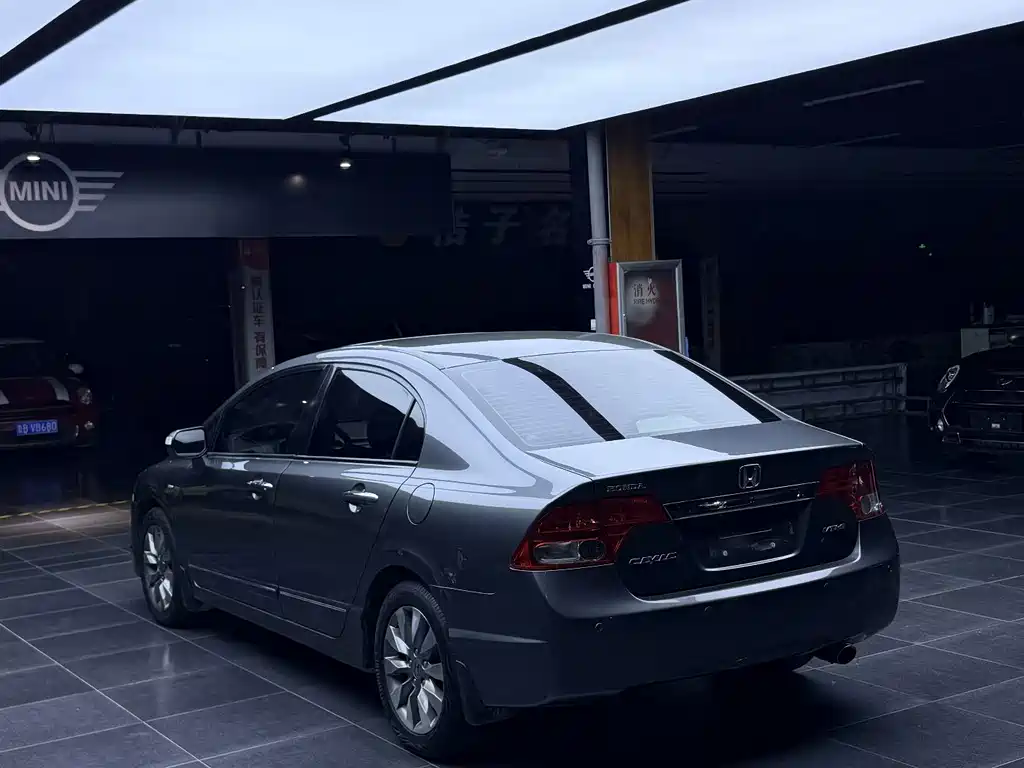 Honda Civic — миниатюра 7