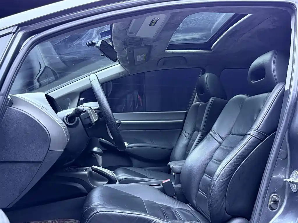 Honda Civic — миниатюра 16