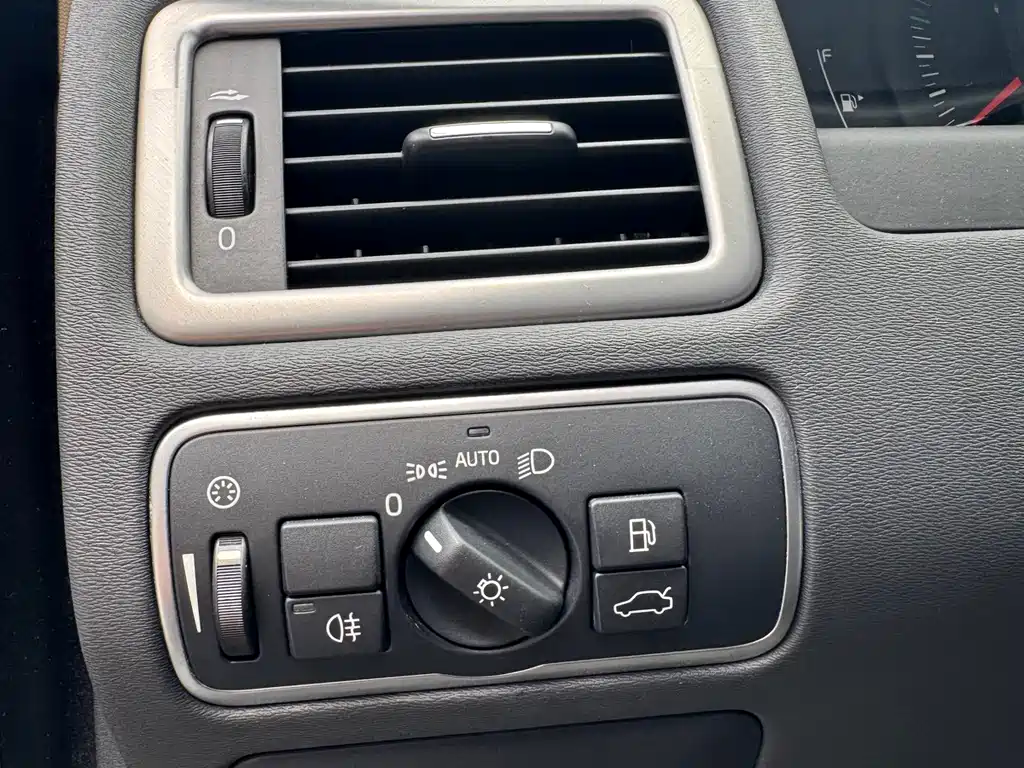 Volvo S80L — миниатюра 10