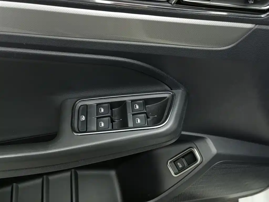 Volkswagen Lavida 2017 1.6L AT Comfort