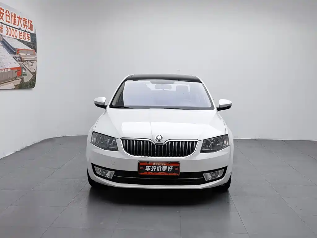 Skoda Octavia 2015 1.6L MT