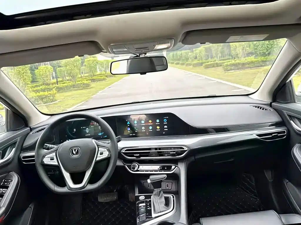 Changan Eado — миниатюра 6