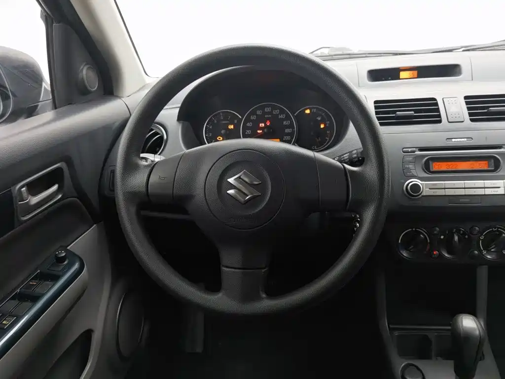 Suzuki Swift — миниатюра 11