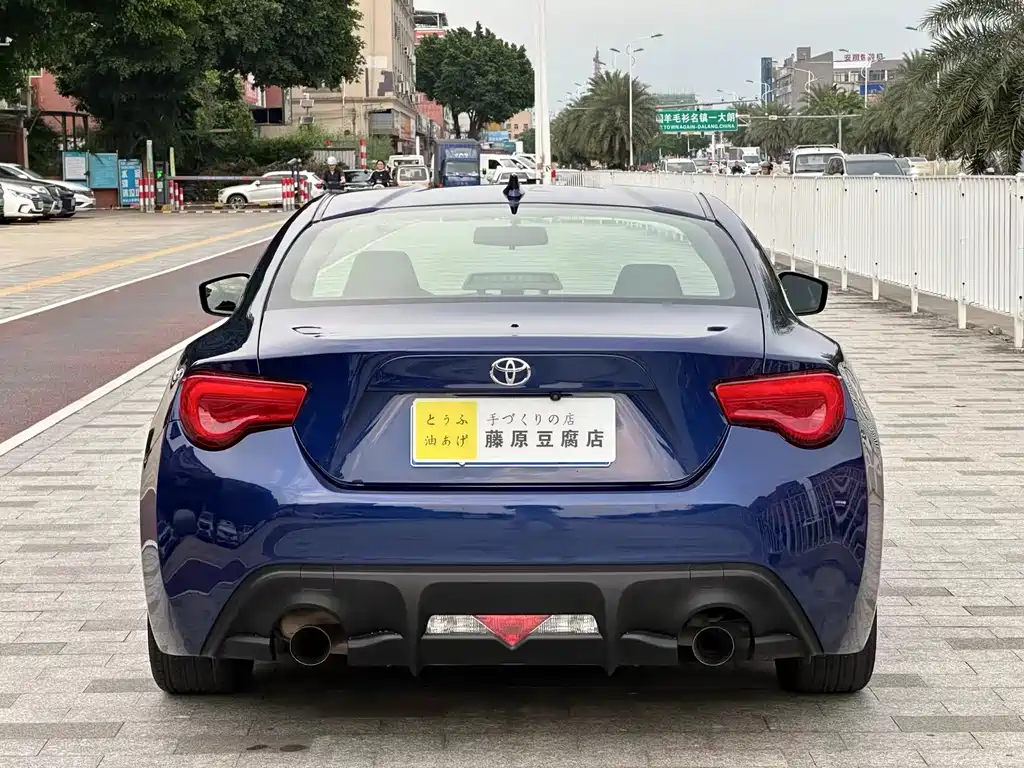 Toyota 86 — миниатюра 8