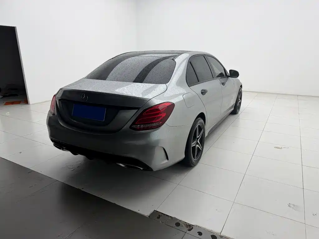 Mercedes-Benz C-Class — миниатюра 7