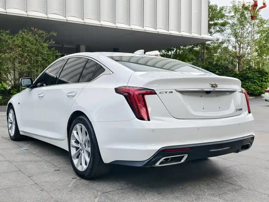 Cadillac CT5 — миниатюра 9