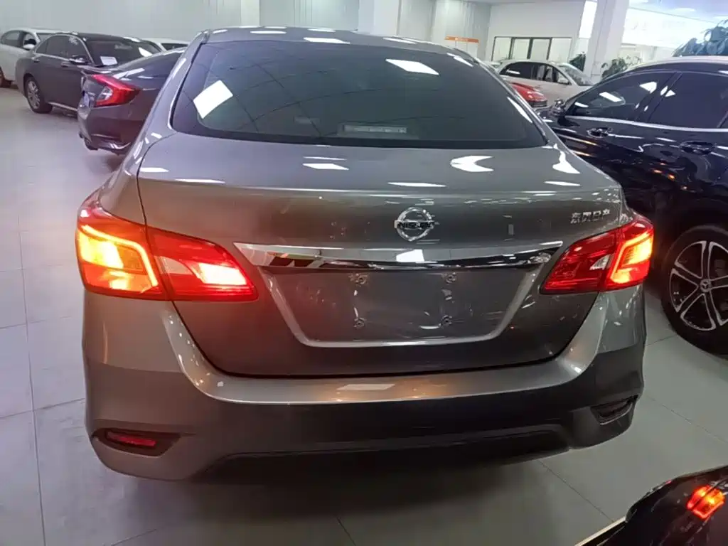 Nissan Sylphy — миниатюра 6