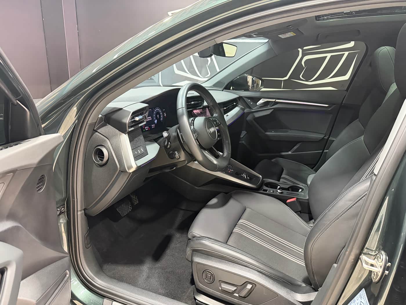 Audi A3 1.4 л 2023 г. Зелёный, пробег 49000 км