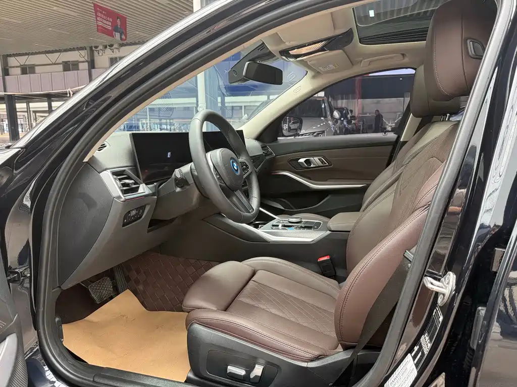BMW i3 — миниатюра 7