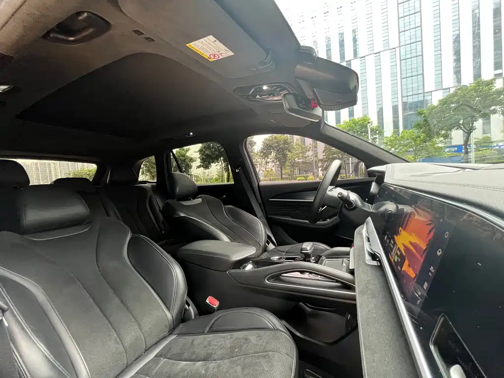 Geely Xingyue L — миниатюра 14