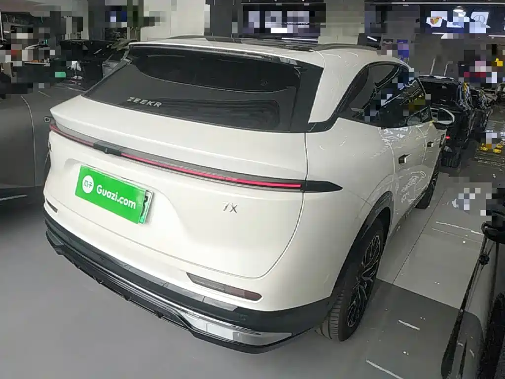 Zeekr 7X — миниатюра 7