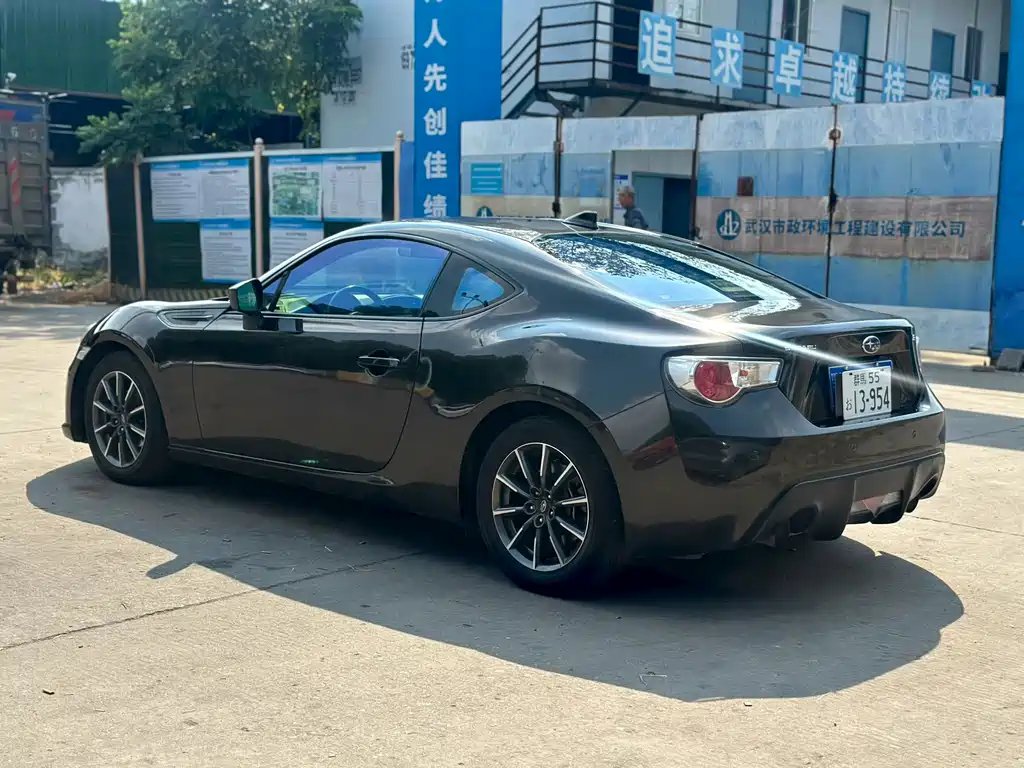 Subaru BRZ — миниатюра 7